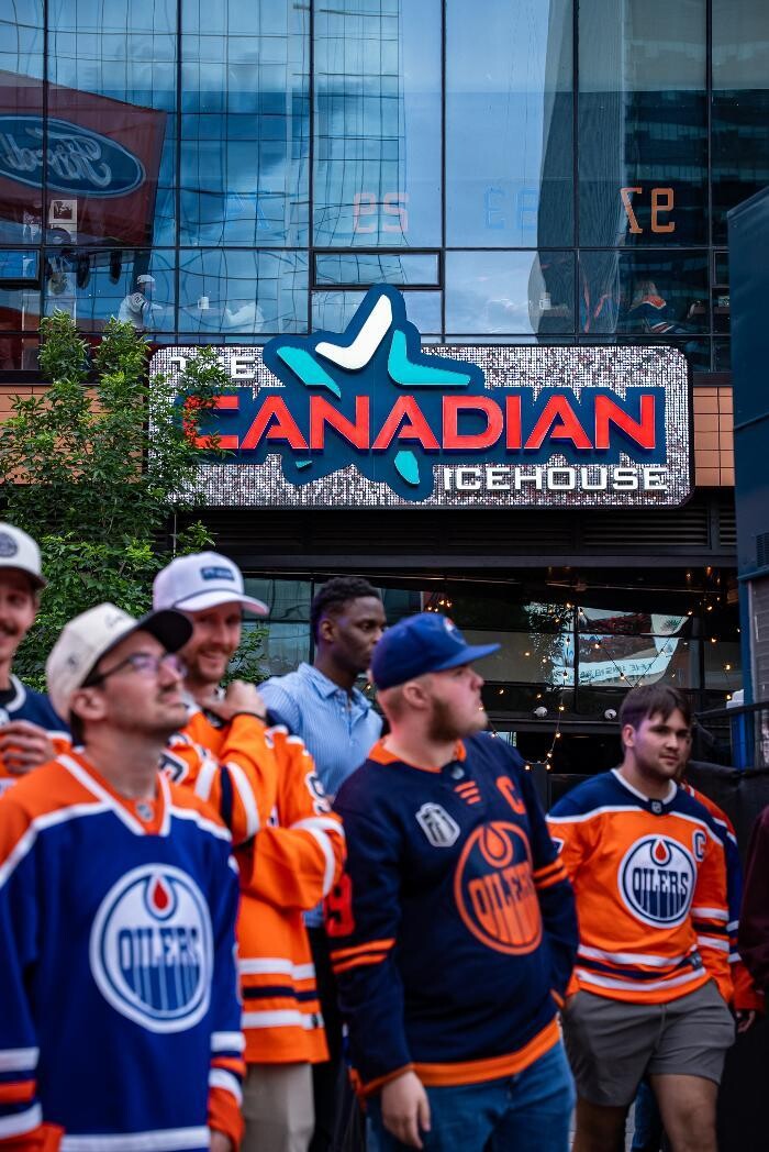 Images The Canadian Icehouse