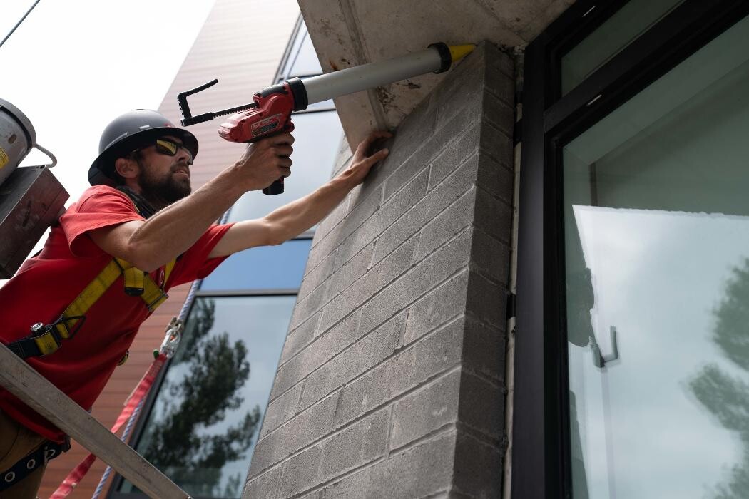 Images Premium Caulking Inc.