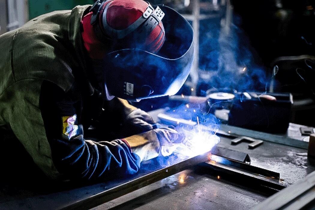 Images Carney Fabricating - Machine Shop