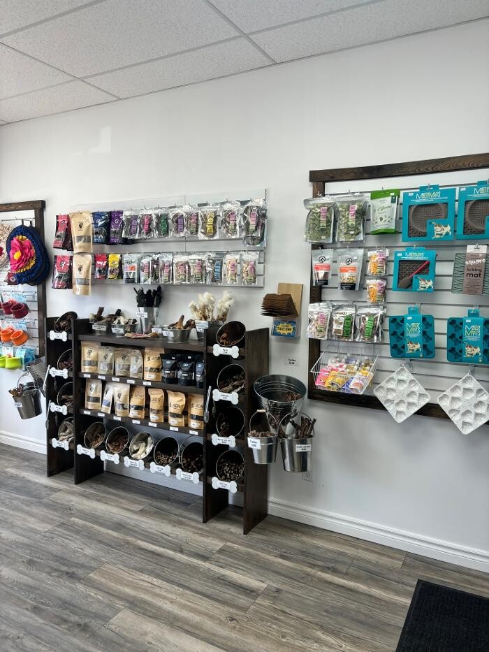 Images ADR Pet Stores - Whitby