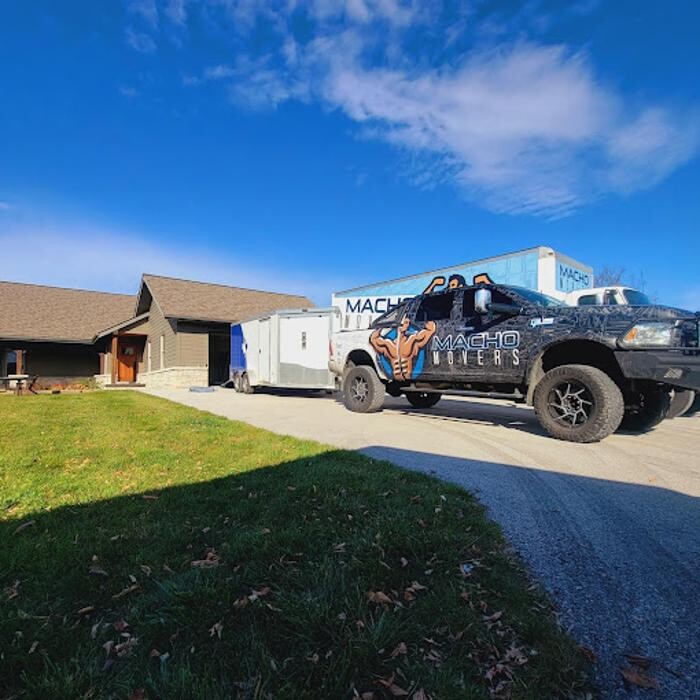 Images Macho Movers Inc