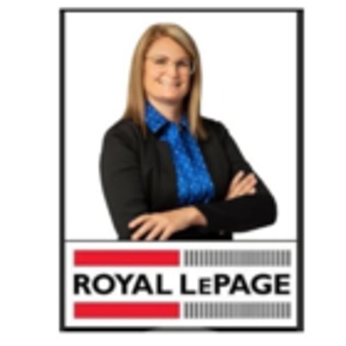 Roxanne Labrie courtier immobilier Logo