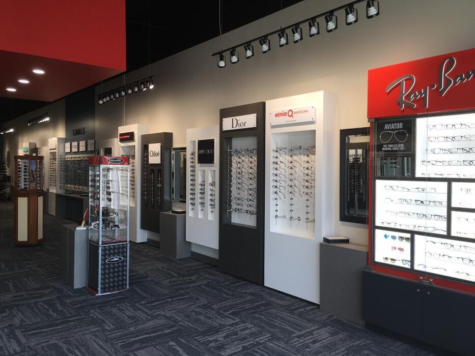 Images Optiks International - Lloydminster - 44 Street
