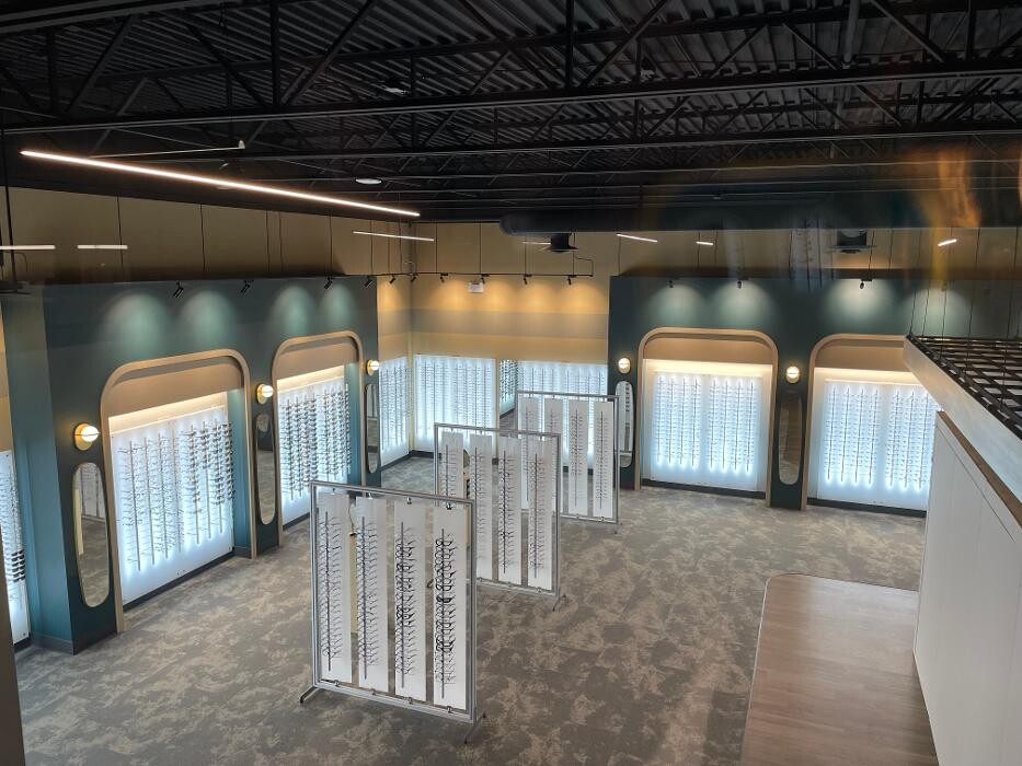 Images Optiks International - Fort McMurray - Eagle Ridge Commons