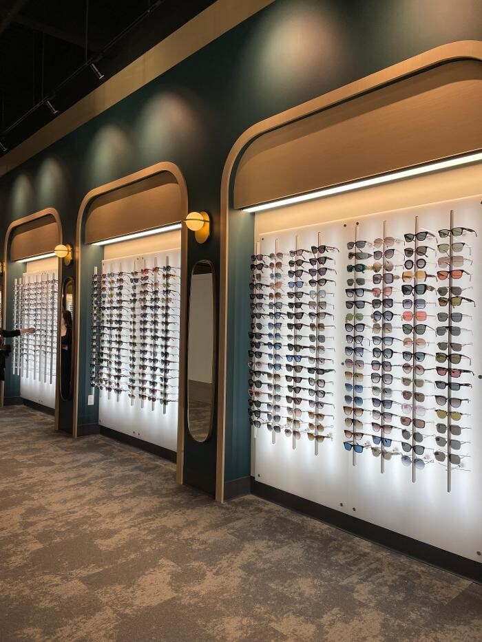 Images Optiks International - Fort McMurray - Eagle Ridge Commons