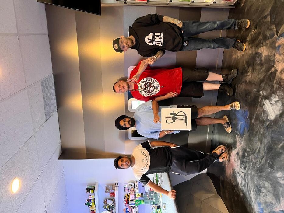 Images Oki Cannabis - Weed Store