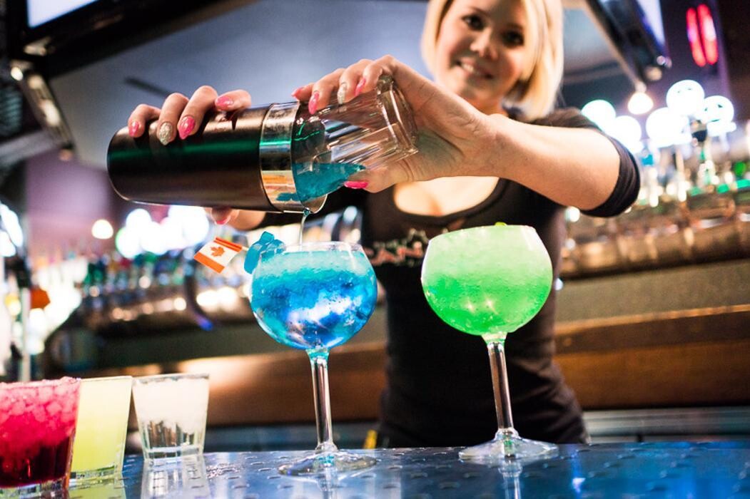 Images The Canadian Brewhouse (Moose Jaw)