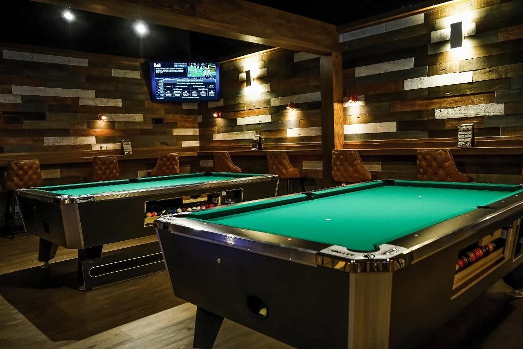 Images The Banquet (Fort McMurray)