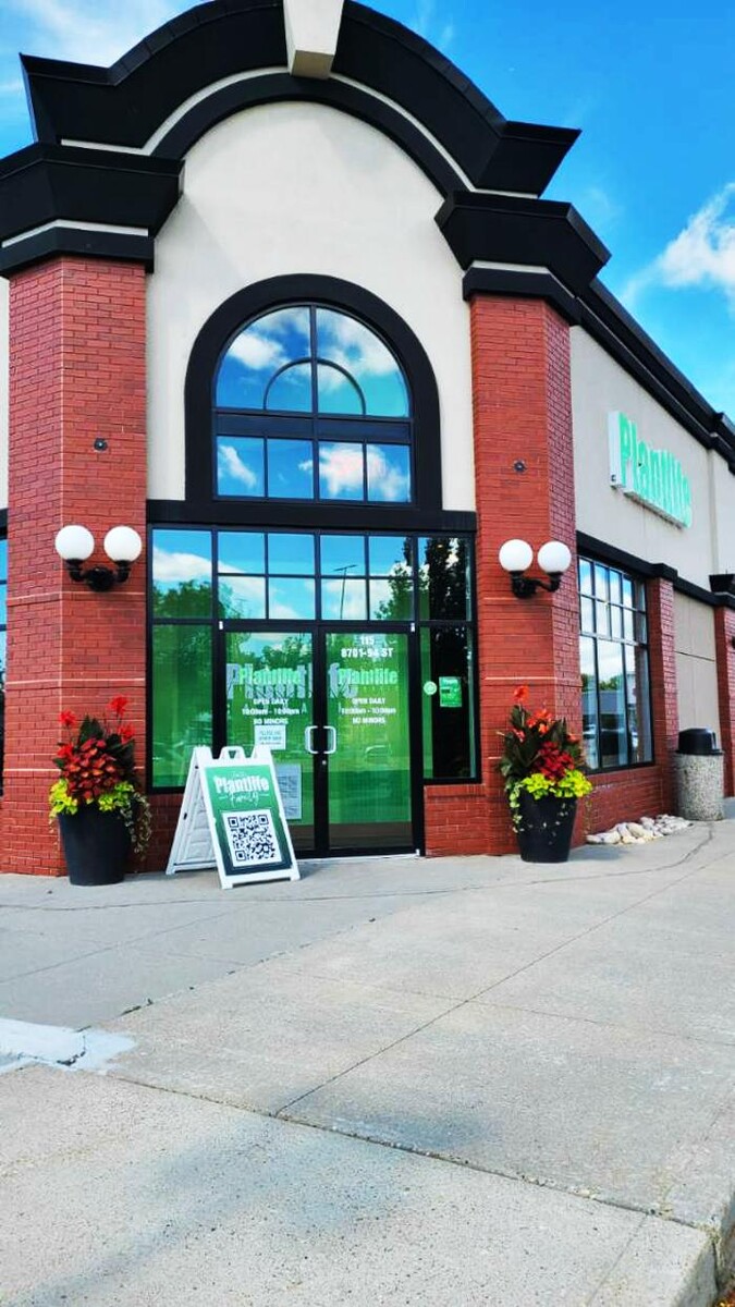 Images Plantlife Cannabis Fort Saskatchewan