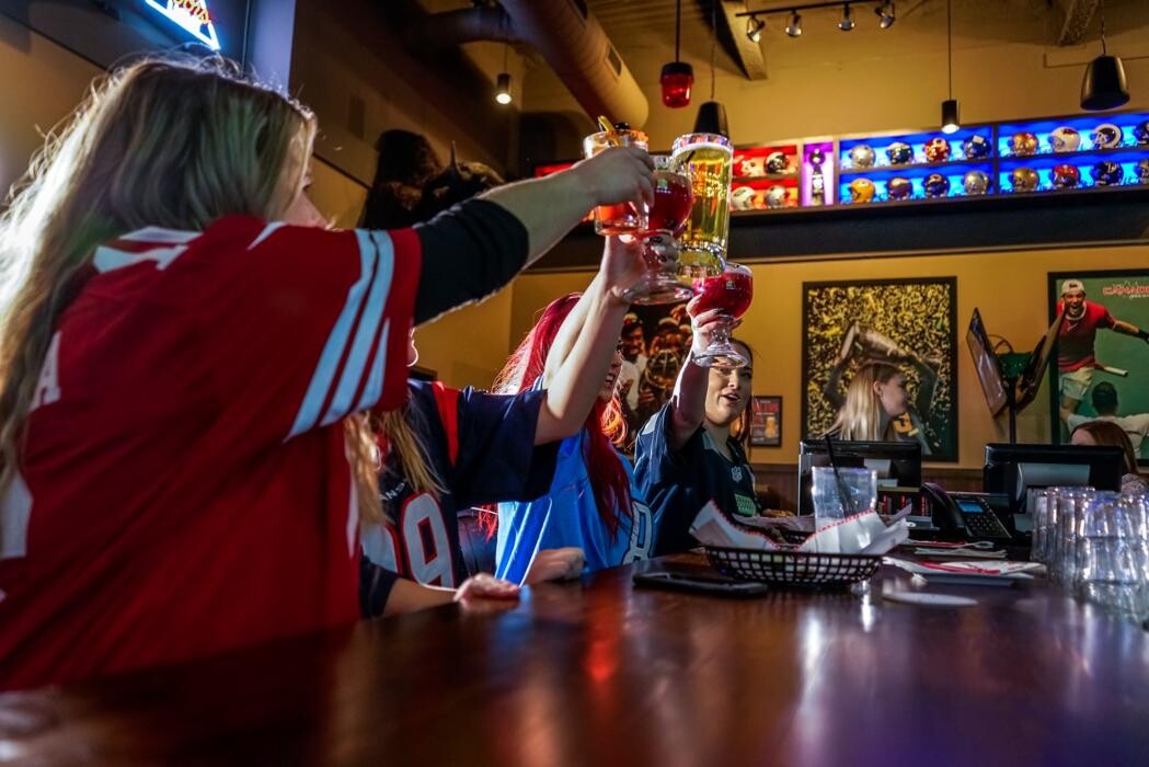 Images The Canadian Brewhouse (Calgary University District)