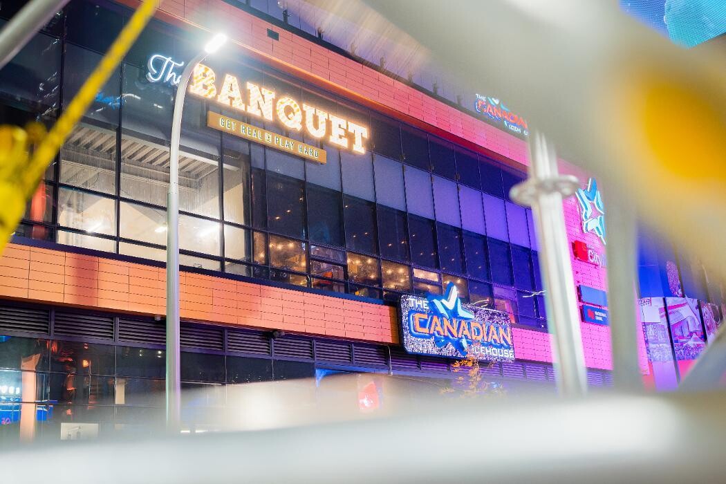Images The Banquet (Edmonton ICE District)