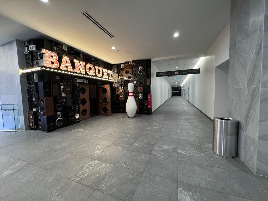 Images The Banquet (Edmonton ICE District)