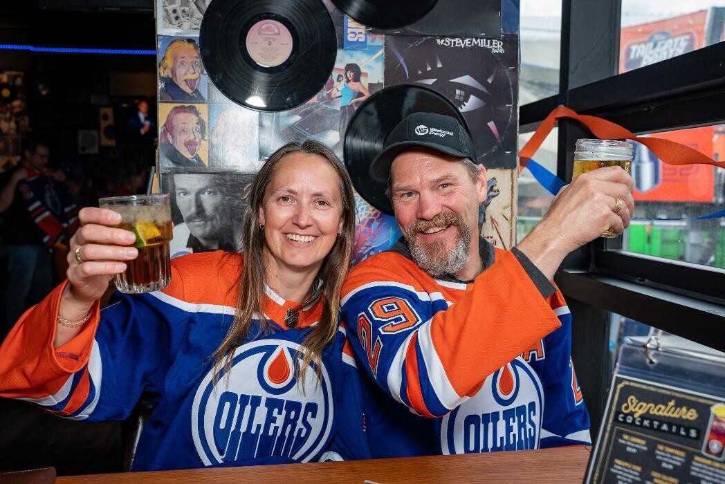 Images The Banquet (Edmonton ICE District)