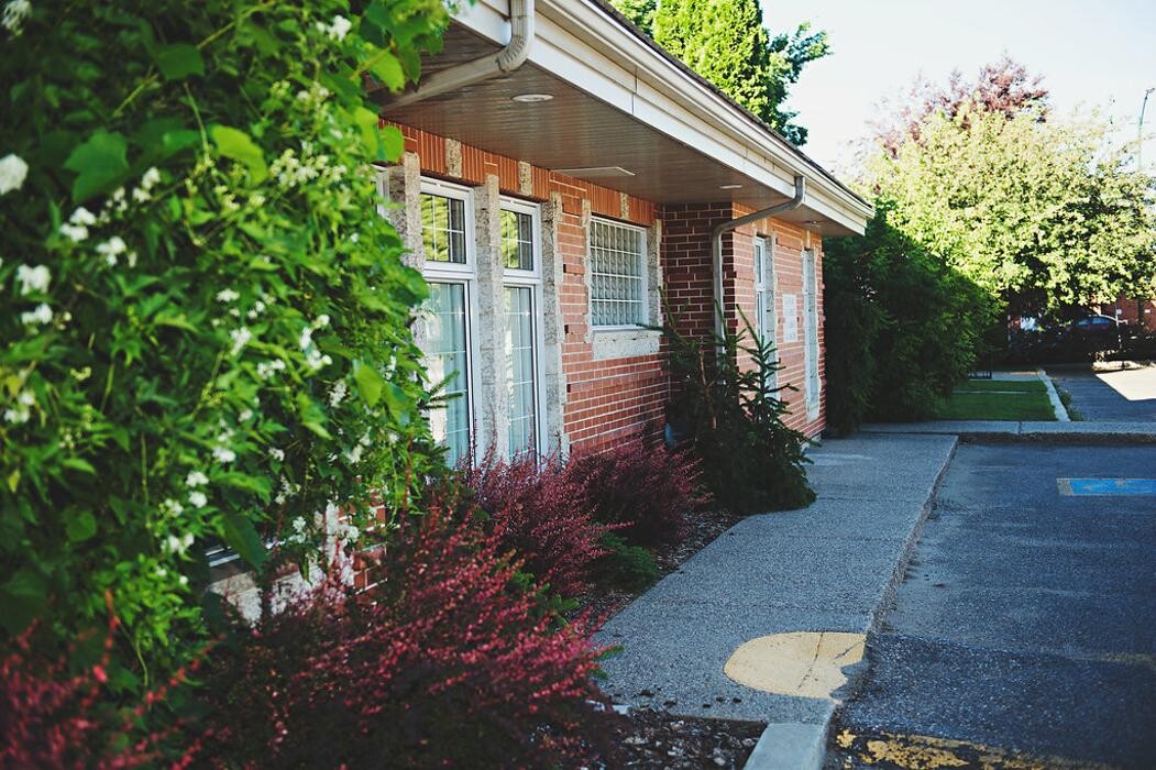 Images Courtyard Dental Centre