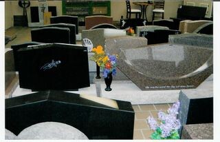 Images Larsen's Memorials