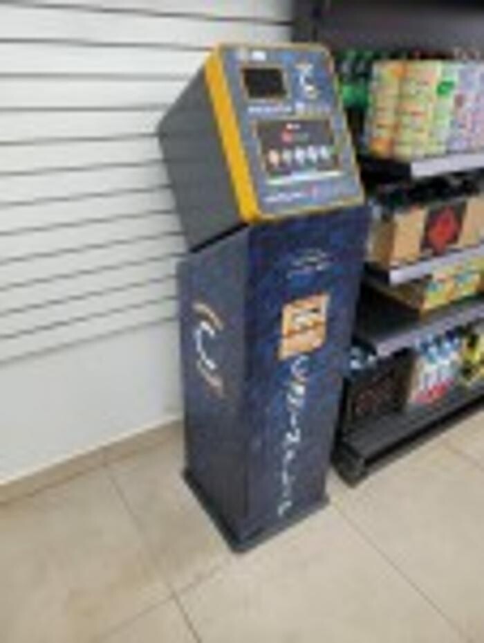 Images CoinFlip Bitcoin ATM - Five Stars Smoke & Gift Shop (Edmonton)