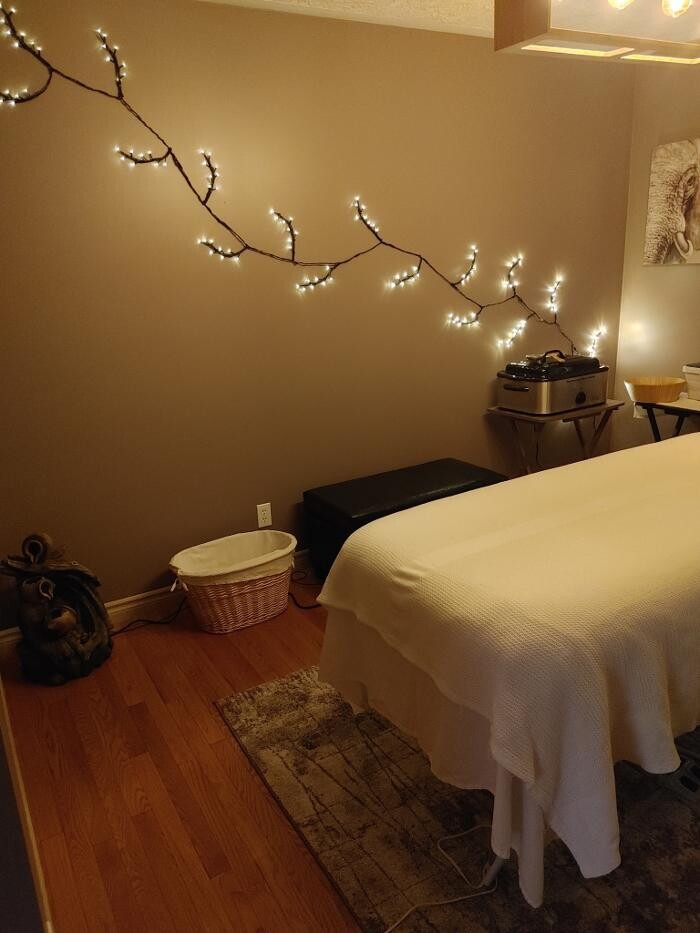 Images Melanie's Mystic Massage