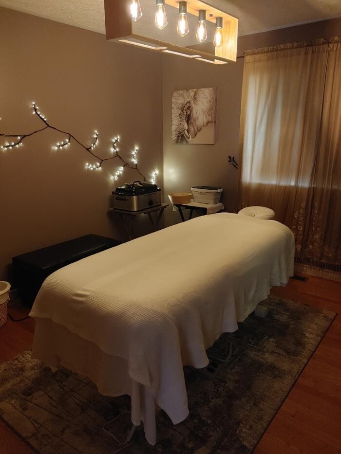 Images Melanie's Mystic Massage