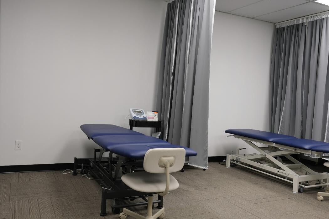 Images Total Rehabilitation and Sports Injuries Clinic (Provencher)
