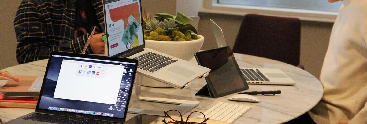 Images OptiRank SEO Agency Vancouver