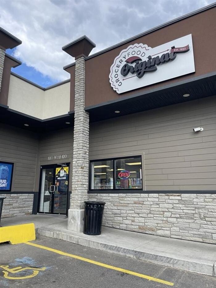 Images CoinFlip Bitcoin ATM - East Side Grocery (Grande Prairie)