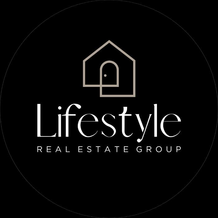 Images Michelle Bercic Personal Real Estate Corp.