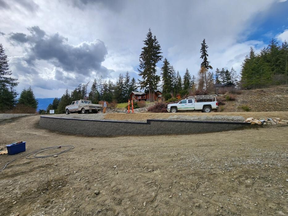 Images BTR LANDSCAPING LTD