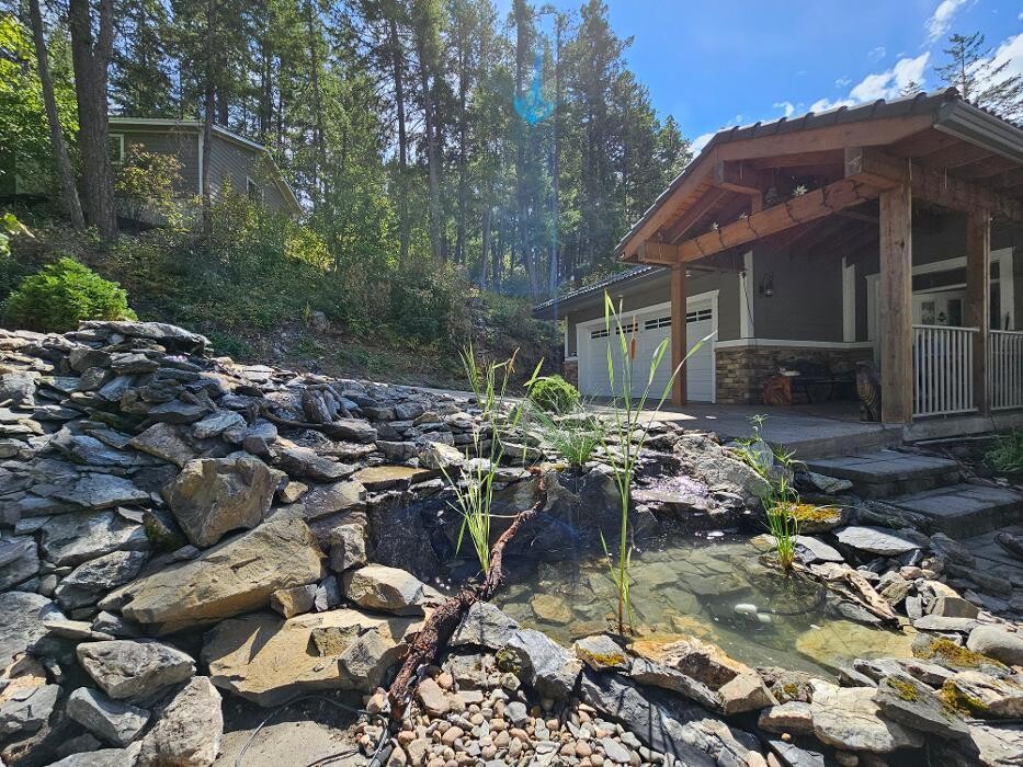 Images BTR LANDSCAPING LTD