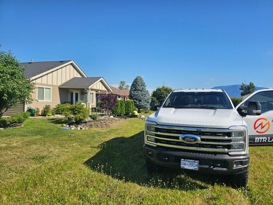 Images BTR LANDSCAPING LTD