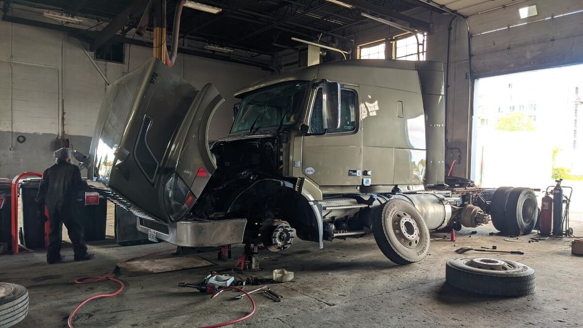 Images Dieselway Truck Centre Inc
