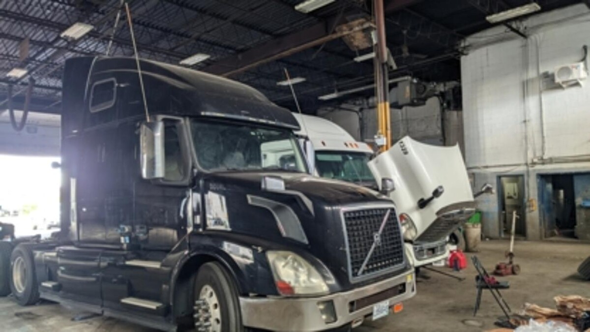 Images Dieselway Truck Centre Inc