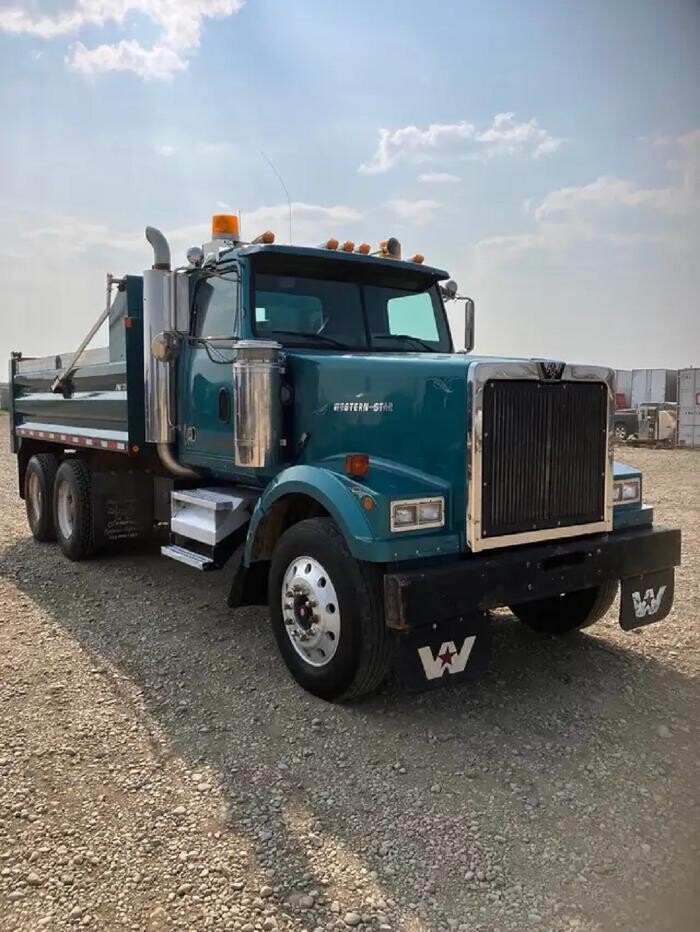 Images RCH Heavy Truck and Mechanical Ltd.