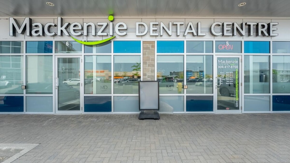 Images Mackenzie Dental Centre - Dr. Lloyd Pedvis