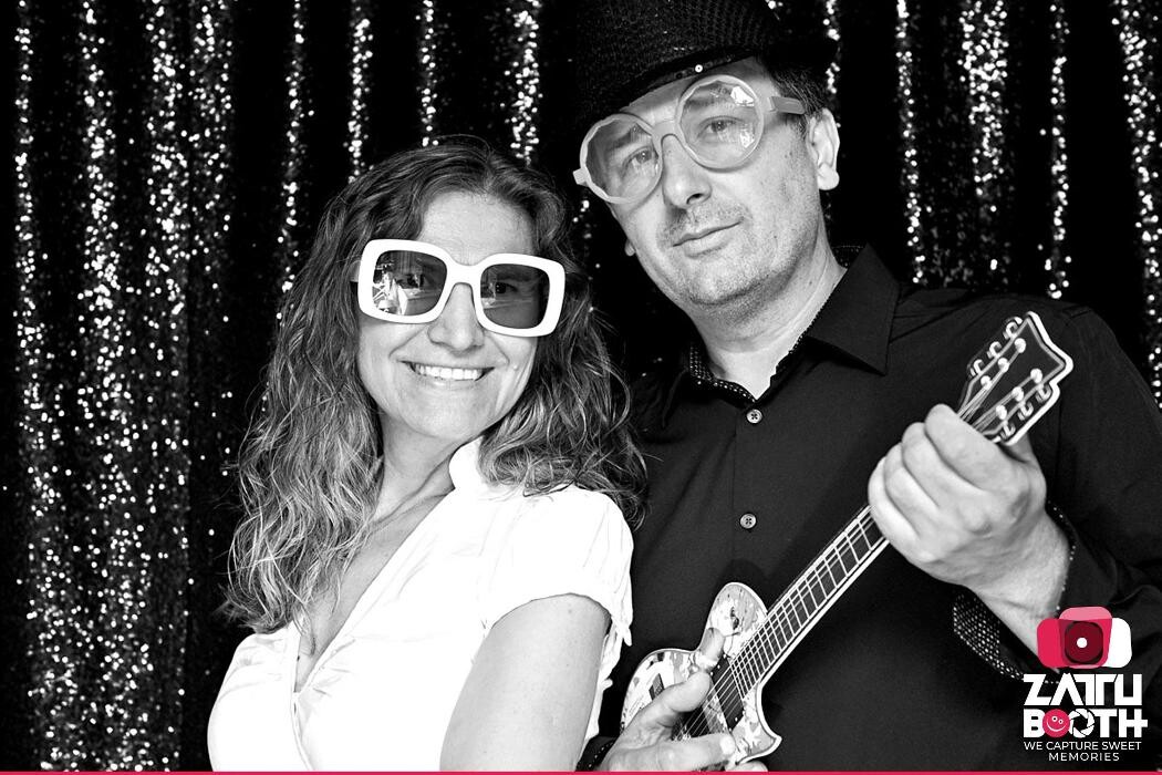 Images ZATTU Photo Booth Rental