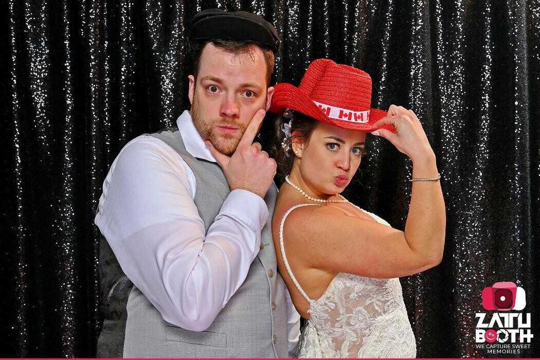 Images ZATTU Photo Booth Rental