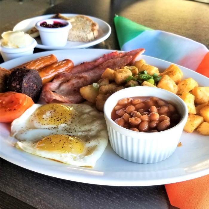 Images Toast Breakfast & Lunch