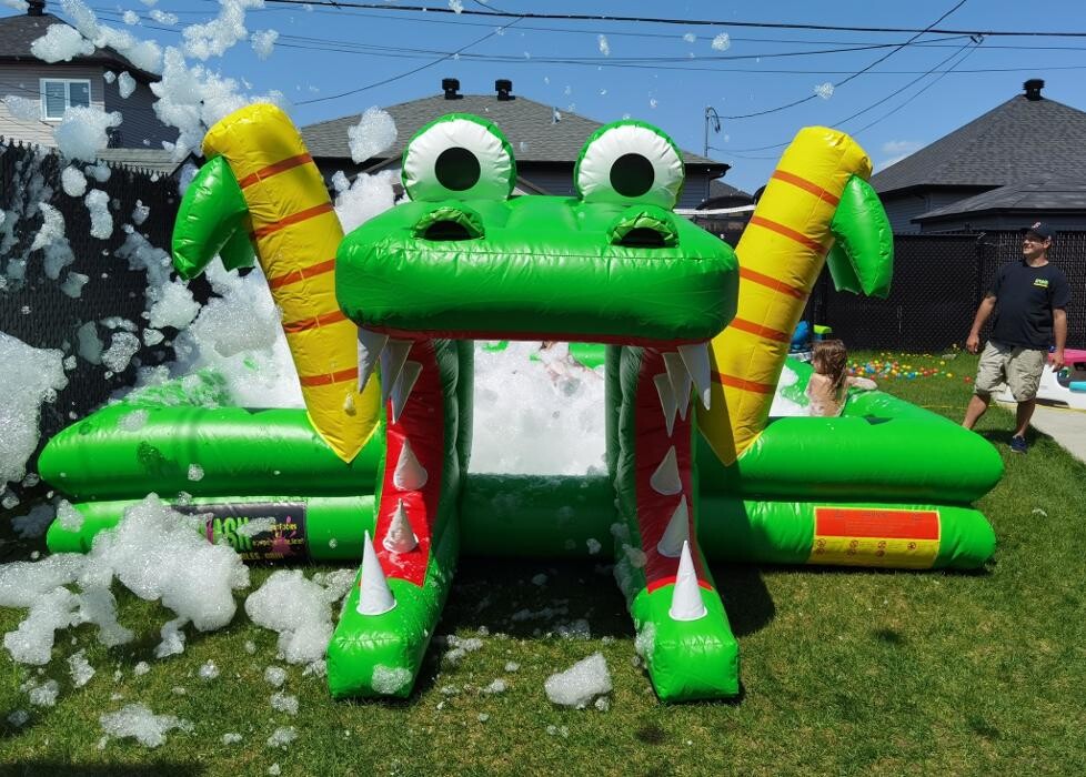 Images SPLASH Jeux gonflables et équipement de fête