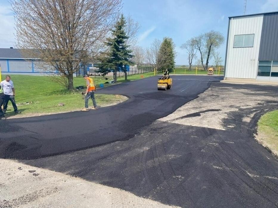 Images Pave It Paving Inc