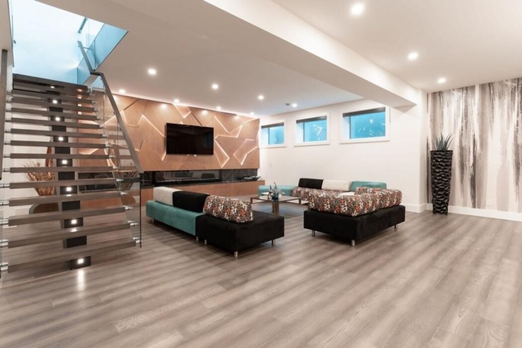 Images Flaunt Interiors & Real Estate