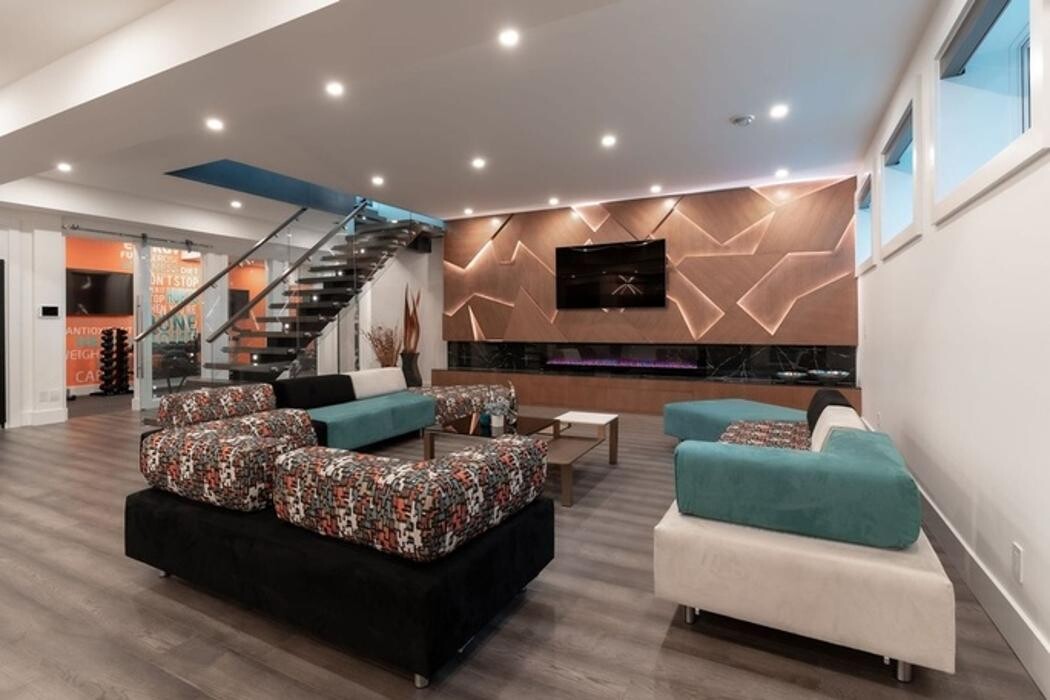 Images Flaunt Interiors & Real Estate