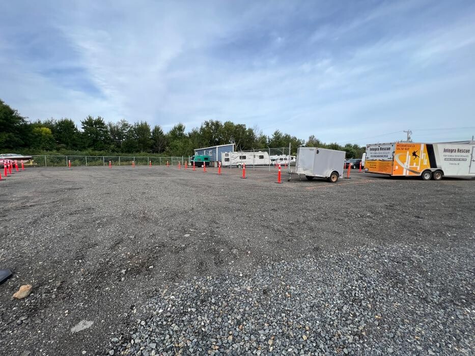 Images Sam's Storage & Outdoor Parking (Online Rental 24/7)