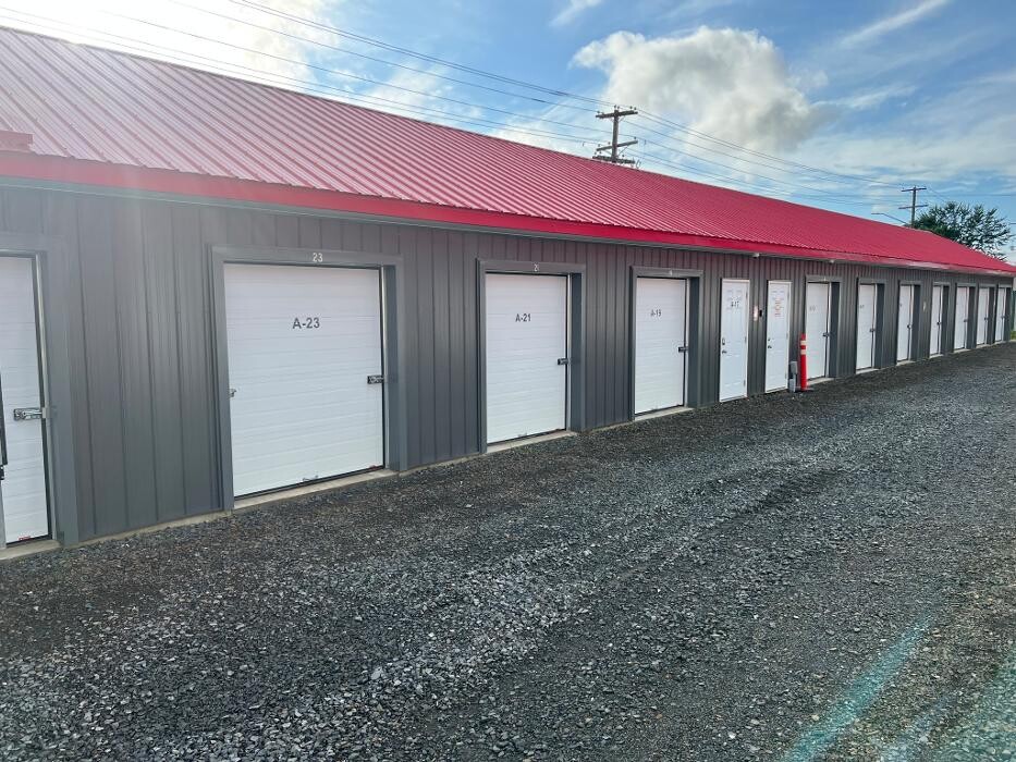 Images Sam's Storage & Outdoor Parking (Online Rental 24/7)