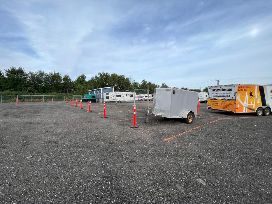 Images Sam's Storage & Outdoor Parking (Online Rental 24/7)