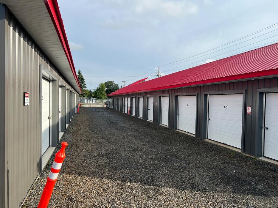 Images Sam's Storage & Outdoor Parking (Online Rental 24/7)