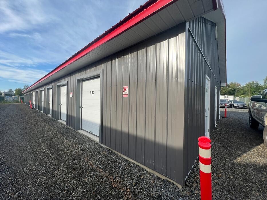 Images Sam's Storage & Outdoor Parking (Online Rental 24/7)
