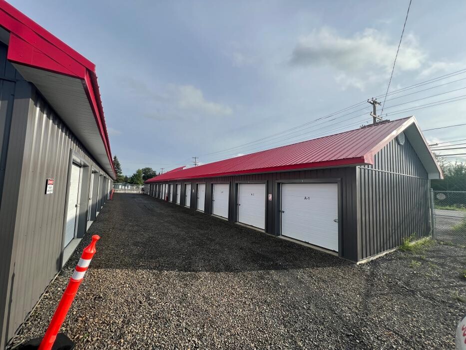 Images Sam's Storage & Outdoor Parking (Online Rental 24/7)