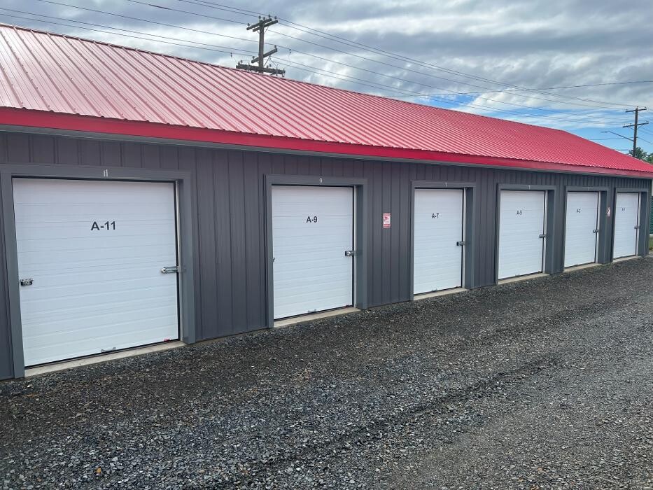 Images Sam's Storage & Outdoor Parking (Online Rental 24/7)