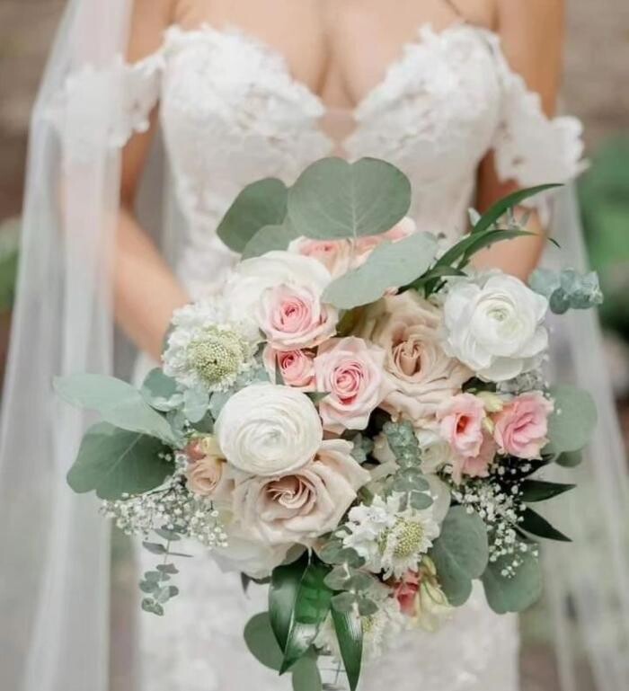 Images Wild Lotus Floral Design