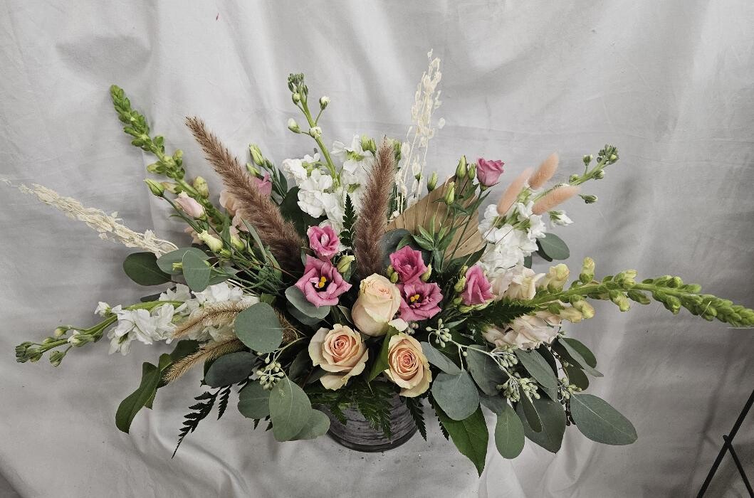 Images Wild Lotus Floral Design