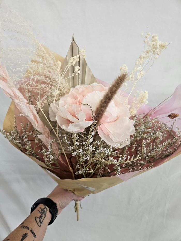 Images Wild Lotus Floral Design